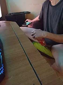 XXX chat uživo modela Martynew