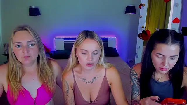 XXX chat uživo modela MagicEyess