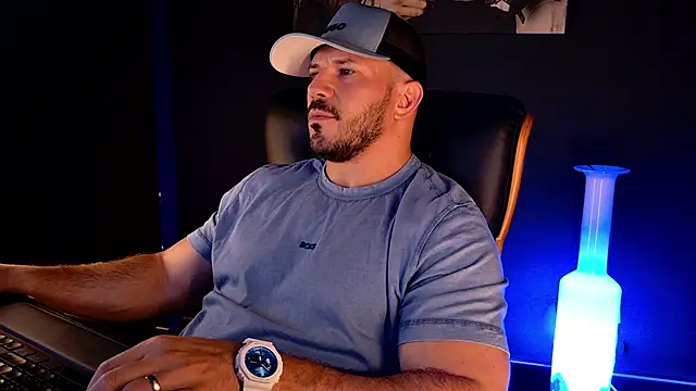 AngeloEric live XXX chat