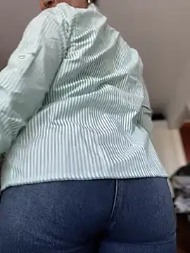 Jlo_69のライブXXXチャット