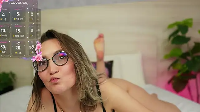 دردشة CharmingAnnie الجنسية المباشرة