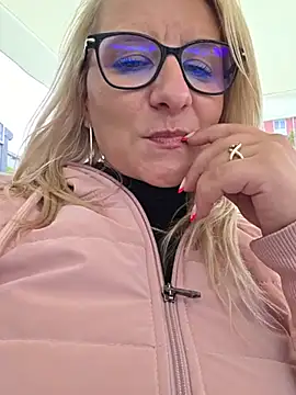 Онлайн чат XXX KaylinJan