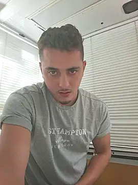 papisabroson's Live XXX Chat