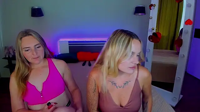 XXX chat uživo modela MagicEyess