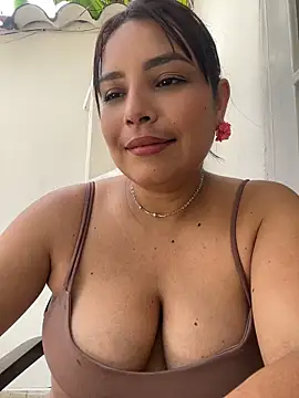 Sara-Vegaa Live XXX-chat