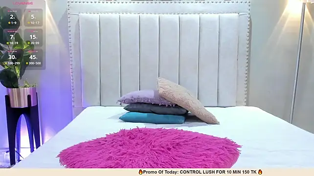 _LaraMom_ Chat XXX in diretta