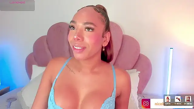 Nicole_Paradise Live XXX-chat