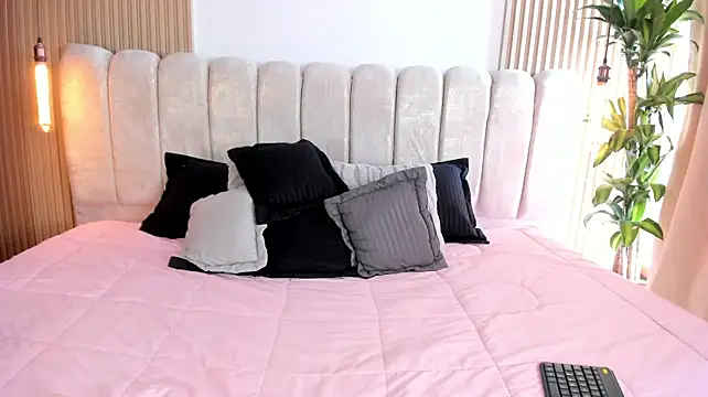 Chatroom XXX en direct de The_jazmin_doll