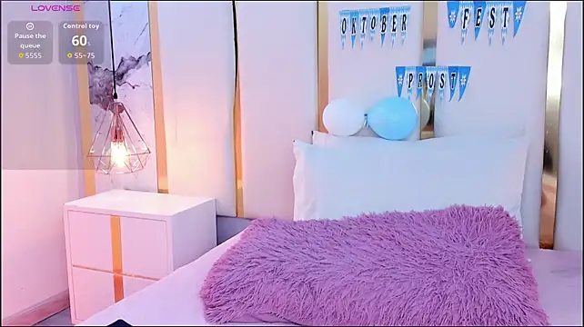 KamilaVegga Adlı Modelin Canlı XXX Sohbeti