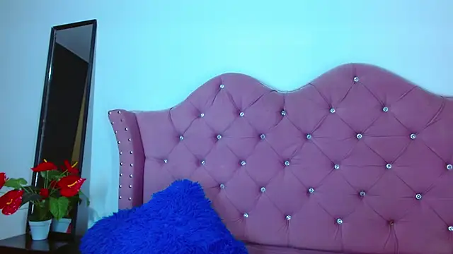 Živý XXX chat meganblowx