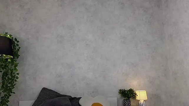 AlesiaPeasel Live XXX Chat