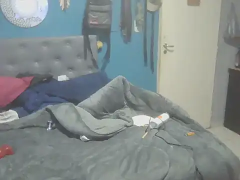 Bezzzzzerr live XXX chat
