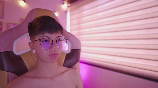 Chat XXX en directo de tommy_blue