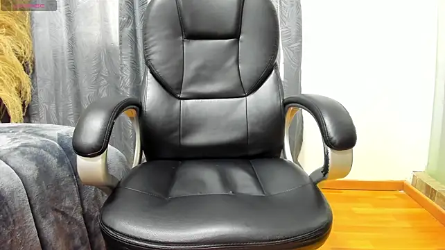 צ'אט XXX בשידור חי של CarolineFyre