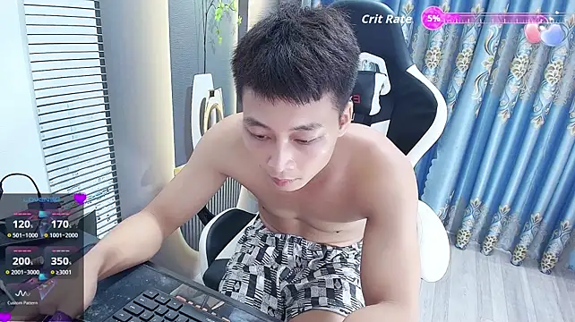 Chat XXX en directo de Naughty___asian