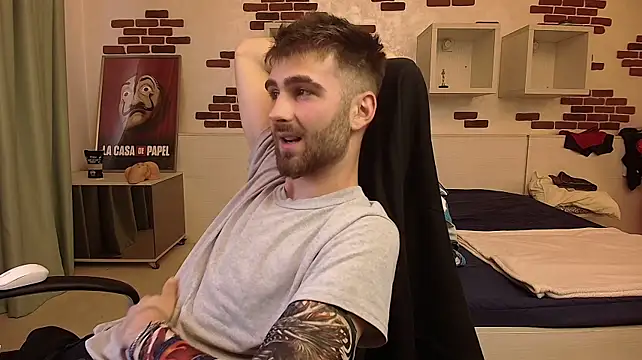 KyloEast live XXX chat
