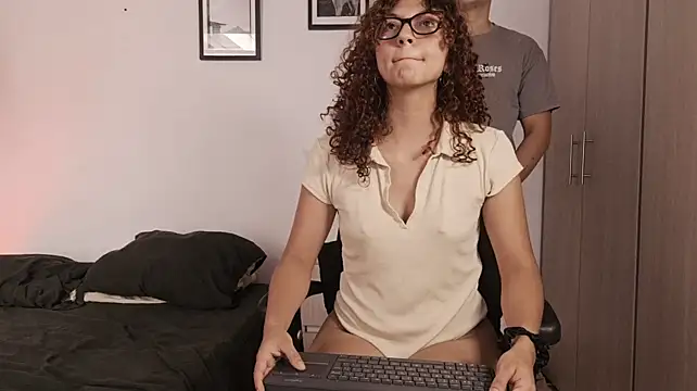 دردشة Mia_belmont الجنسية المباشرة
