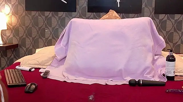 ScarleetSmith Chat XXX in diretta