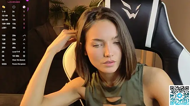 Leslie_Scott Chat XXX in diretta