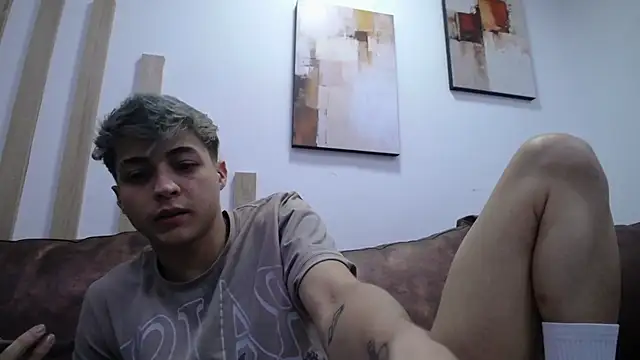 Ari_Stonne – Naživo XXX chat