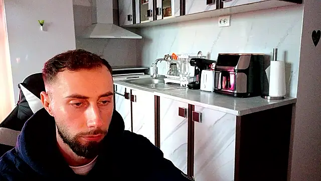 Czat XXX na żywo – RyanStorm_
