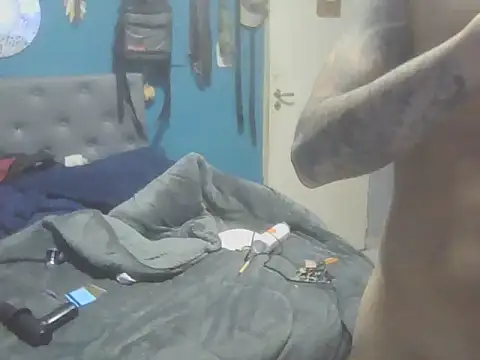 Bezzzzzerr Live XXX Chat