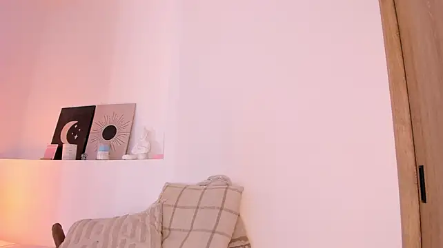 nicolette_bale Adlı Modelin Canlı XXX Sohbeti