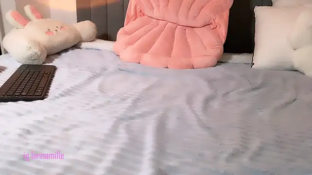 lannanaughty's Live XXX Chat