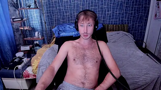 CuteBoy228's Live XXX Chat