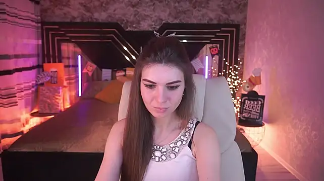 KylieJoyys 现场XXX聊天