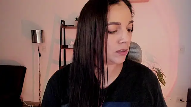 urcute_kitten Live XXX Chat