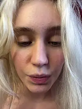 LovelyMiu: απευθείας συνομιλία ΧΧΧ