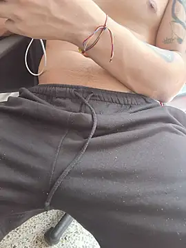 AlphaMasterXxx Live XXX-chat