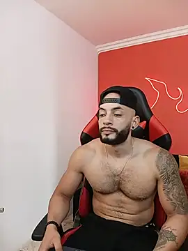 XXX chat uživo modela Mike_savage3