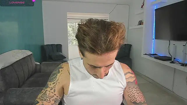 ARES_TATTO live XXX chat