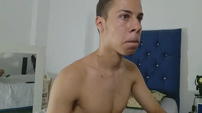 grey___27 Chat XXX live