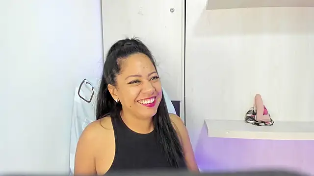 AllieBennet Chat XXX in diretta