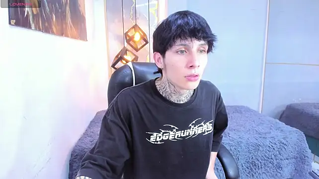 Cry_thereal XXX чат на живо