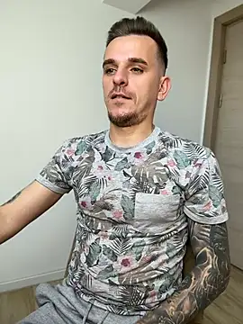 Huge_cock22cm Webcam-Show