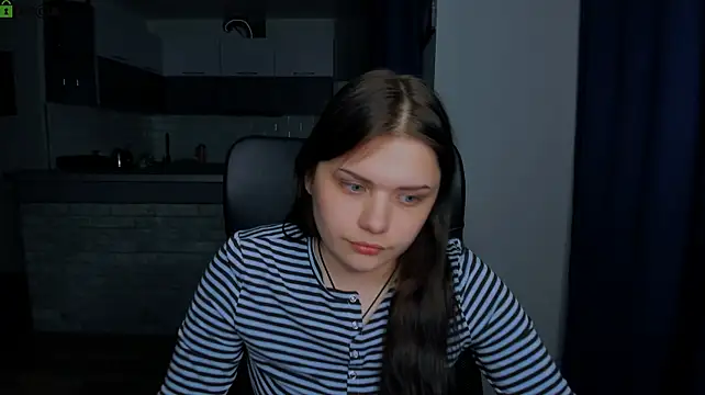 XXX chat uživo modela your_megan