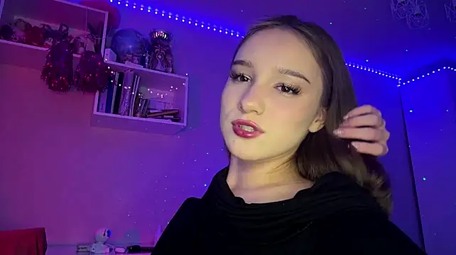 XXX chat uživo modela DonetteAlaya