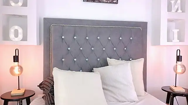 XXX chat uživo modela Keen_Nico