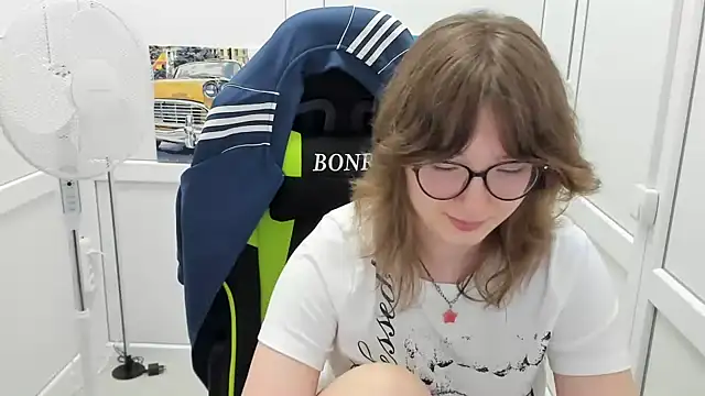 HachiYume – Live XXX-chat