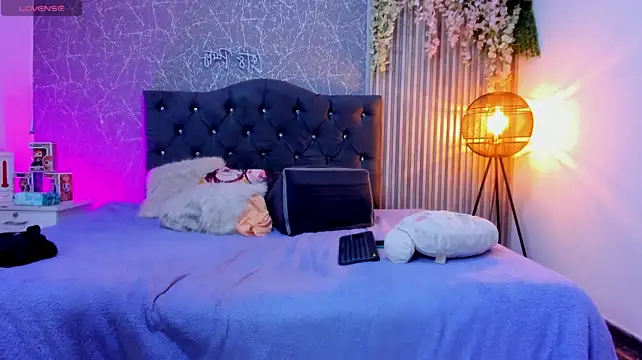 XXX chat uživo modela Massimo_Turner