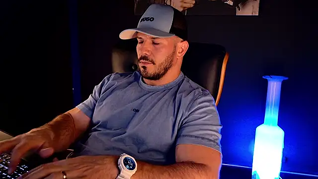 Chat +18 de AngeloEric ao vivo