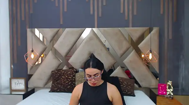 Chatroom XXX en direct de MartinaaFit