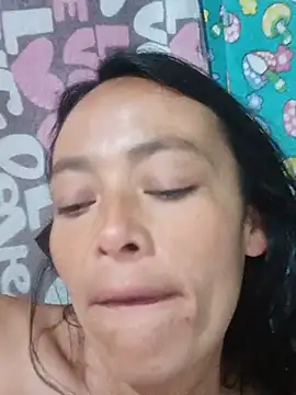 sarayulith Adlı Modelin Canlı XXX Sohbeti