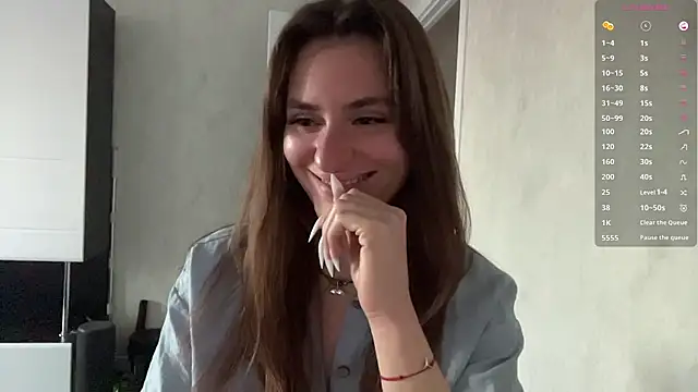 Chat XXX en directo de NoemiHimmeI