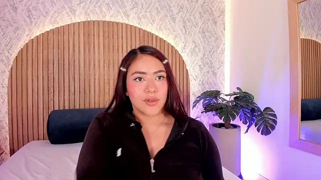 Chat XXX en directo de nicolle_pierce