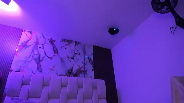 Živý XXX chat alisstarr